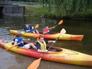 lg_Kayak-or-Canoe-the-Jordan-Valley-River-in-Michigan